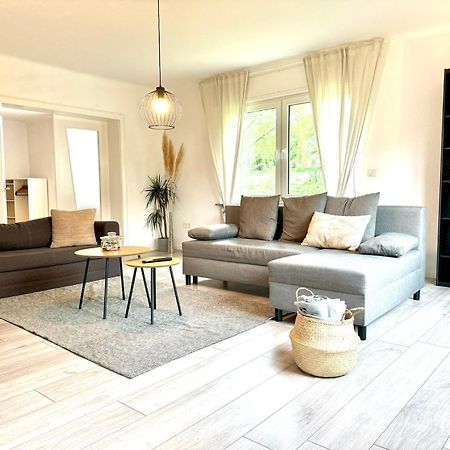 Grosszuegiges Apartment Mit Balkon Fuer Monteure Und Feriengaeste Dillingen an der Saar Exterior photo